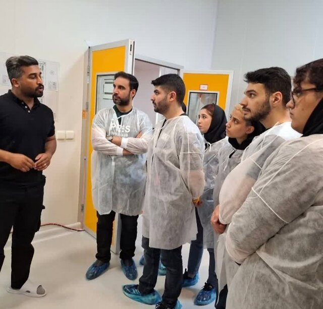 بازدید دانشجویان دانشگاه خوارزمی از تنها کارخانه تصفیه پلاسما در خاورمیانه