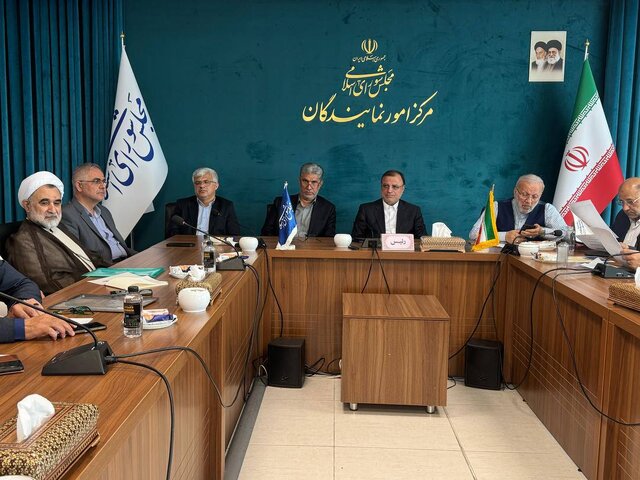 برگزاری نشست هم‌اندیشی نمایندگان فعلی و ادوار استان گلستان در مرکز امور نمایندگان