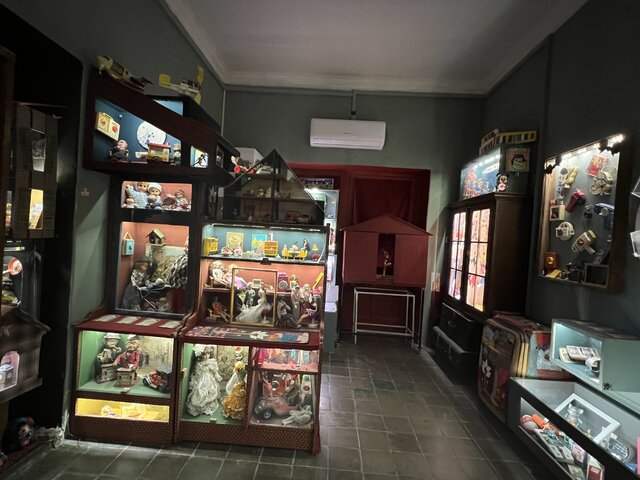 سفری به دنیای اسباببازیها از کوچه نوستالژیک تهران