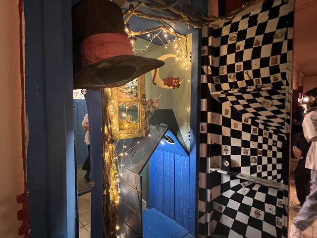 سفری به دنیای اسباببازیها از کوچه نوستالژیک تهران