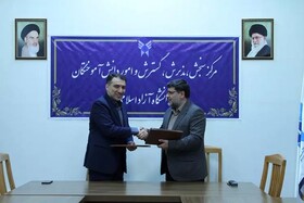 دانشگاه آزاد به دنبال انسجام‌بخشی و تشکیل شبکه فرهیختگان و دانش‌آموختگان خود است