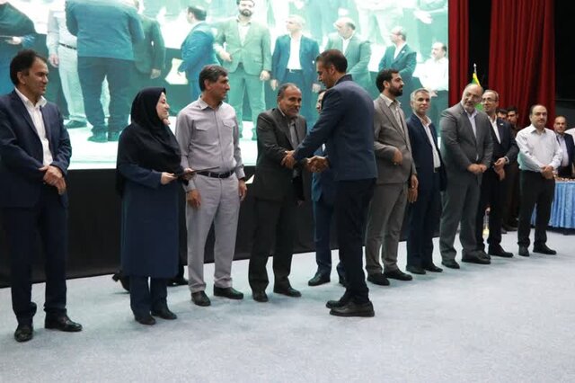 برای مسکن کارگران برنامه داریم/ برای حضور بانوان در مشاغل صنعتی فرهنگسازی شود