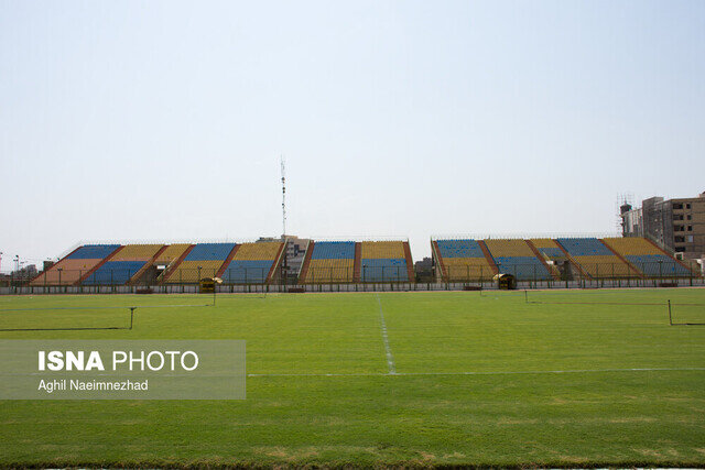 عکس تزئینی است فرماندار خرمدره: احیای زمین چمن مجموعه شهید خرمی از مطالبات ورزشکاران است