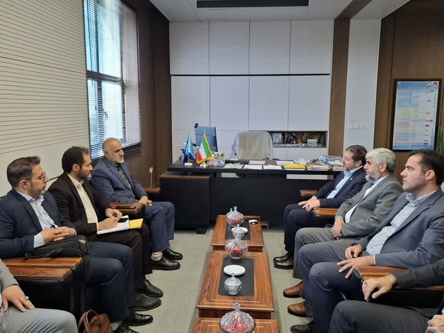 همه دستورالعمل‌ها و قوانین مربوط به ایثارگران باید اجرایی شود