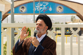 سخنرانی حجت الاسلام نبویان نماینده مجلس شورای اسلامی در تجمع دانشجویان قمی در مقابل سایت هسته ای فردو