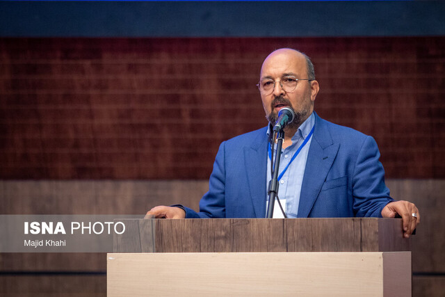 امام: برخی دستگاههای غول پیکر اقتصادی بر اوضاع کشور اثرگذارند امام: برخی دستگاههای غول پیکر اقتصادی بر اوضاع کشور اثرگذارند