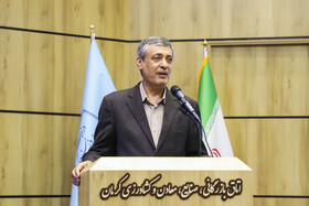 سخنرانی سیدمهدی طبیب‌زاده،رئیس اتاق بازرگانی، صنایع، معادن و کشاورزی استان درمراسم اختتامیه نخستین جشن ملی بومگردی‌های کشور-کرمان