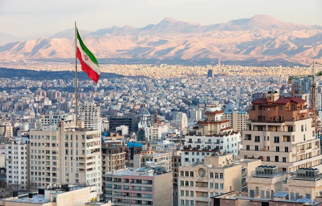 وال‌استریت‌ژورنال: ایرانیان حول محور خط قرمز خود متحد شده‌اند