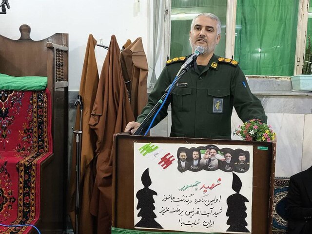 شهید رئیسی نماد خدمت بیمنت و الگوی مسئولان بود شهید رئیسی نماد خدمت بیمنت و الگوی مسئولان بود