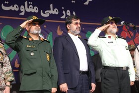 خرمشهر نماد فتح سنگرهای جنگ فرهنگی و اقتصادی امروز است
