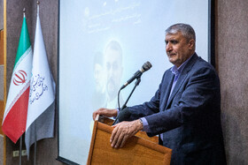 اسلامی: کسی نمی‌تواند به ما بگوید کدام مسیر را باید برویم