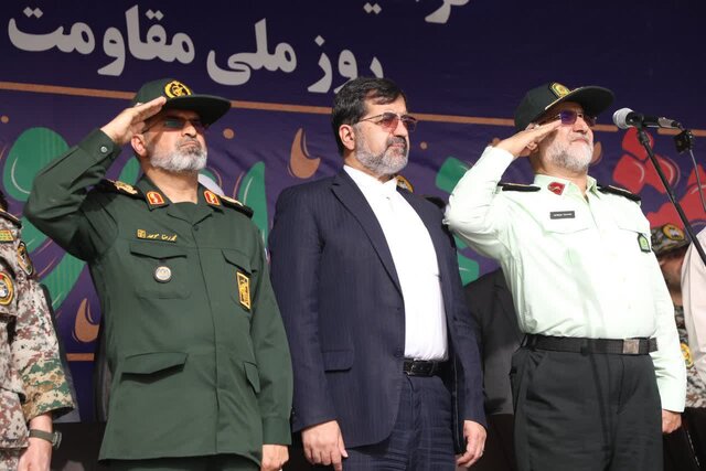 خرمشهر نماد فتح سنگرهای جنگ فرهنگی و اقتصادی امروز است