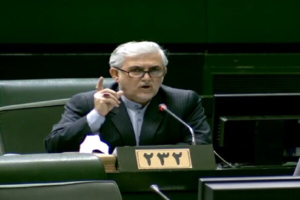 اسماعیلی: قطعی برق کشت بهاره کشاورزان را با مشکل مواجه کرده است