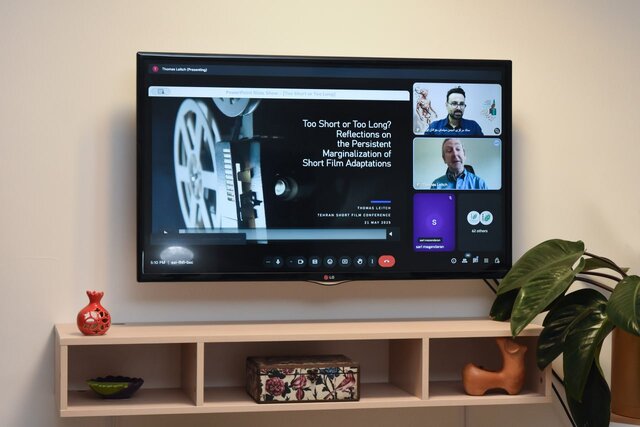 وقتی دیوار چهارم میشکند!