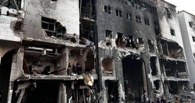 مدیرکل بیمارستانها در غزه: سیستم بهداشتی در آستانه فروپاشی کامل است مدیرکل بیمارستانها در غزه: سیستم بهداشتی در آستانه فروپاشی کامل است
