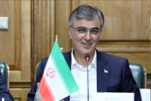 رئیس بانک مرکزی به امان رفت رئیس بانک مرکزی به امان رفت