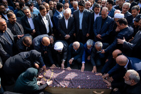 مراسم تشییع پیکر مرحوم «ناصر قفلی» رئیس مجمع خیرین مدرسه‌ساز
