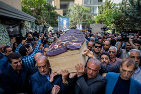 مراسم تشییع پیکر مرحوم «ناصر قفلی» رئیس مجمع خیرین مدرسه‌ساز