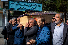 مراسم تشییع پیکر مرحوم «ناصر قفلی» رئیس مجمع خیرین مدرسه‌ساز