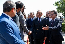 ورود شهباز شریف نخست وزیر پاکستان به تهران