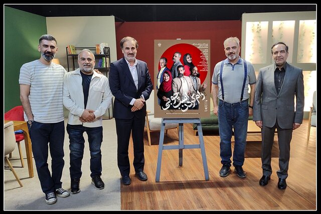 نمایش فیلم تئاتر «همیلتون» و حضور معاون وزیر فرهنگ در نمایش سینا رازانی