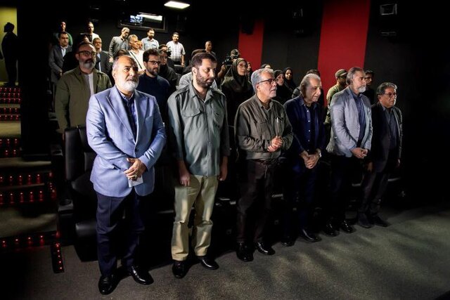 اعطای نشان درجه یک هنری به جهانگیر میرشکاری