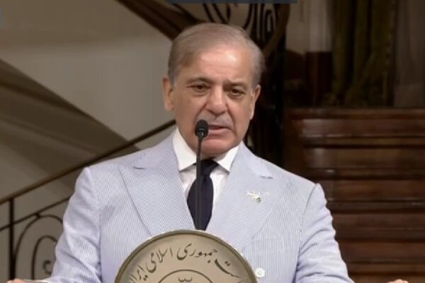 شهباز شریف: از حق ایران برای استفاده از انرژی صلح‌آمیز هسته‌ای حمایت می‌کنیم