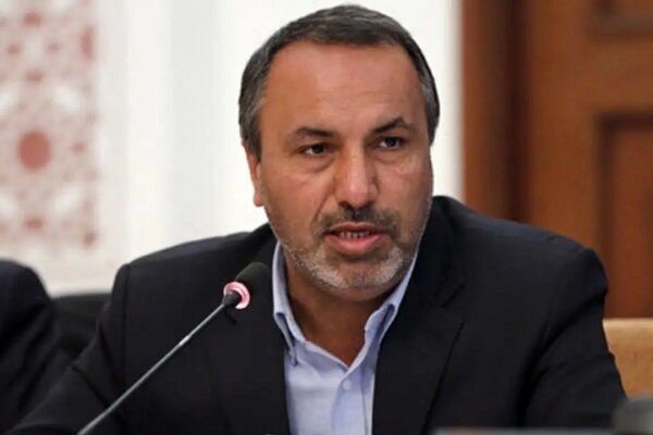 رئیس کمیسیون عمران مجلس: زمینهای دولتی باید برای خانهدار شدن مردم واگذار شود