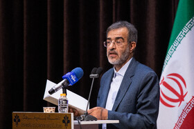سخنرانی علی منتظری، رئیس جهاد دانشگاهی در اختتامیه سیزدهمین دوره مسابقات ملی مناظره دانشجویان ایران