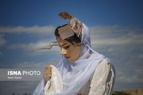 از یک کفش پر پول تا زیرلفظی؛ هدیه‌های عروسی در شهرهای ایران