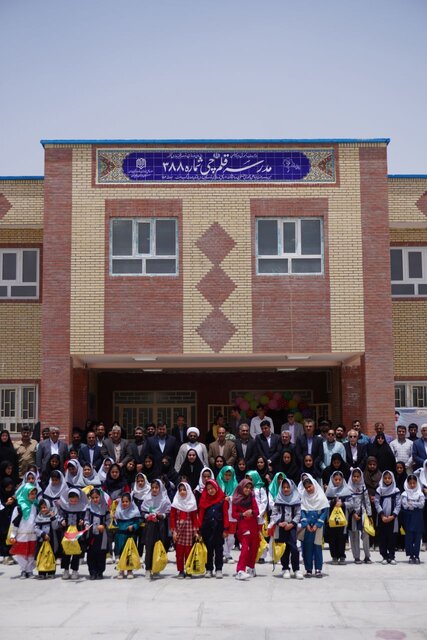 امکان تحصیل برای صدها دانش‌آموز در بنجار با افتتاح مدرسه ۱۲ کلاسه