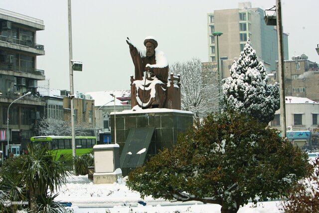 تصاویر دیدنی میدان بهارستان تهران از ۱۲۱۸ تا ۱۳۸۶