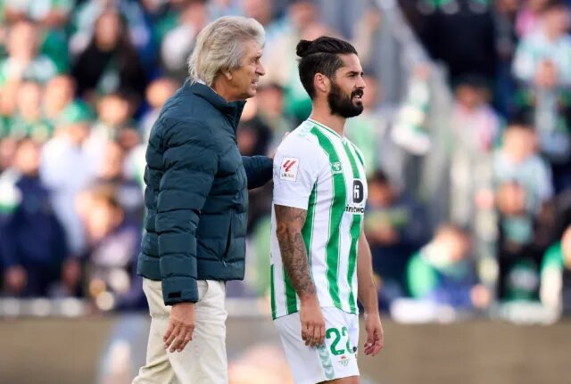 فراز و فرودهای ستارهای خاموششده