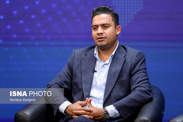 پژمان بازغی: افتخار میکنم مردم در تلویزیون مرا تماشا میکنند/منوچهر هادی: برای ایفای نقشم ۴۸ ساعت غذا نخوردم!