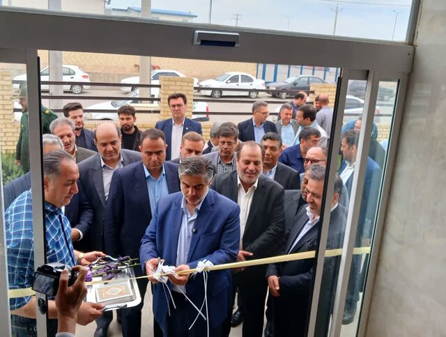 تأکید استاندار مرکزی بر لزوم خودکفایی در تولید داروهای استراتژیک