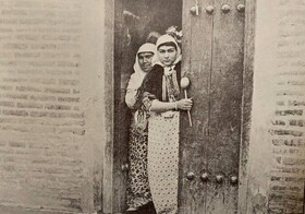 سوگلی ناصرالدین‌شاه را با لباس چینی ببینید