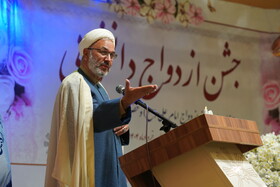 سخنرانی حجت‌الاسلام والمسلمین محمدرضا مصلح‌نیا مسئول نهاد نمایندگی مقام معظم رهبری در دانشگاه محقق اردبیلی در جشن ازدواج 165 زوج دانشجو - اردبیل
