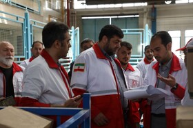 بازدید رئیس جمعیت هلال‌احمر از انبارهای امدادی اربعین حسینی