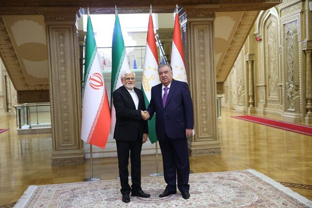 عارف: هیچ مانعی بر سر راه توسعه بیش از پیش روابط تهران - دوشنبه وجود ندارد عارف: هیچ مانعی بر سر راه توسعه بیش از پیش روابط تهران - دوشنبه وجود ندارد
