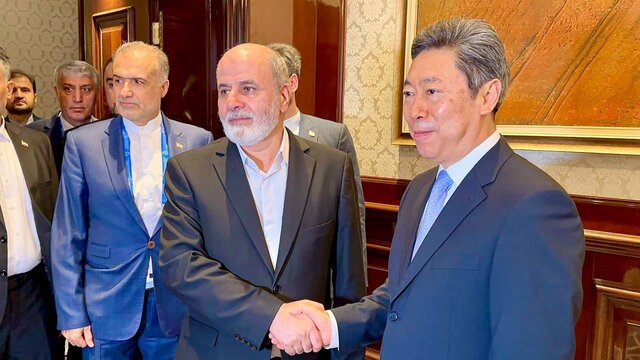 تاکید ایران و چین بر افزایش همکاری‌ها به سطح راهبردی
