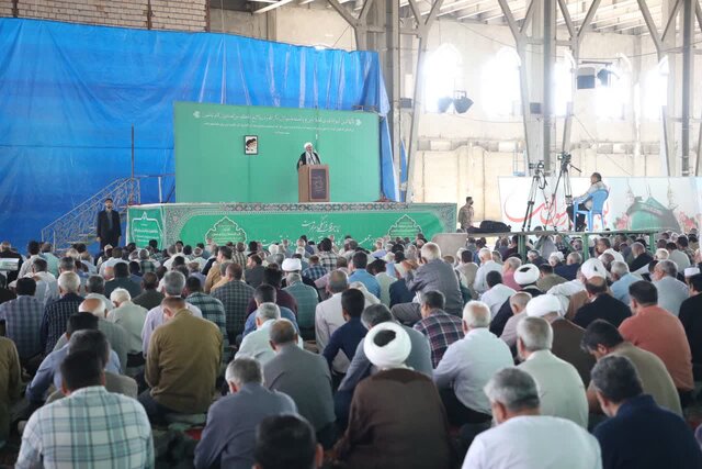 مدیران از فعالیت اقتصادی پرهیز کنند/ دشمن با تحریف واقعیات انقلاب بدنبال تغییر آثار تربیتی اماماند