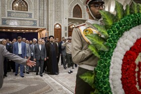 سیدحسن خمینی و سید عباس عراقچی، وزیر امور خارجه در مراسم تجدید میثاق کارکنان وزارت امور خارجه با آرمان‌های امام راحل