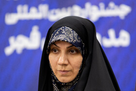 هرا گلپایگانی، رئیس کارگروه ساماندهی مد و لباس کشور در نشست خبری سیزدهمین جشنواره مد و لباس فجر