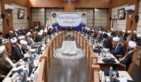 حوزه‌های علمیه برای خدمت به جامعه اقتضائات روز را مدنظر قرار دهند