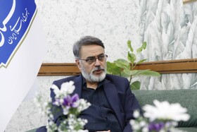 دغدغه‌ معاش استاد، مرجعیت علمی او را از بین می‌برد