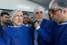 بازدید محمدرضا ظفرقندی، وزیر بهداشت و از شهرک دارويى بركت