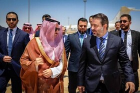 عربستان: به همراه قطر حمایت مالی به سوریه ارائه می‌دهیم