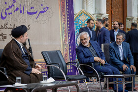 علی منتظری، رئیس جهاد دانشگاهی، محمد مهدی طهرانچی، رئیس دانشگاه آزاد و سیدحسن خمینی در مراسم تجدید میثاق جهادگران و دانشگاهیان با آرمان‌های امام راحل