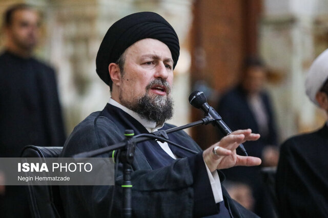 عزت با انزوا فرق دارد؛ باید مقتدرانه در میدان جهانی حضور داشت