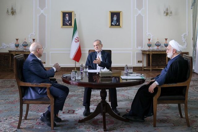 برگزاری جلسه سران قوا برگزاری جلسه سران قوا